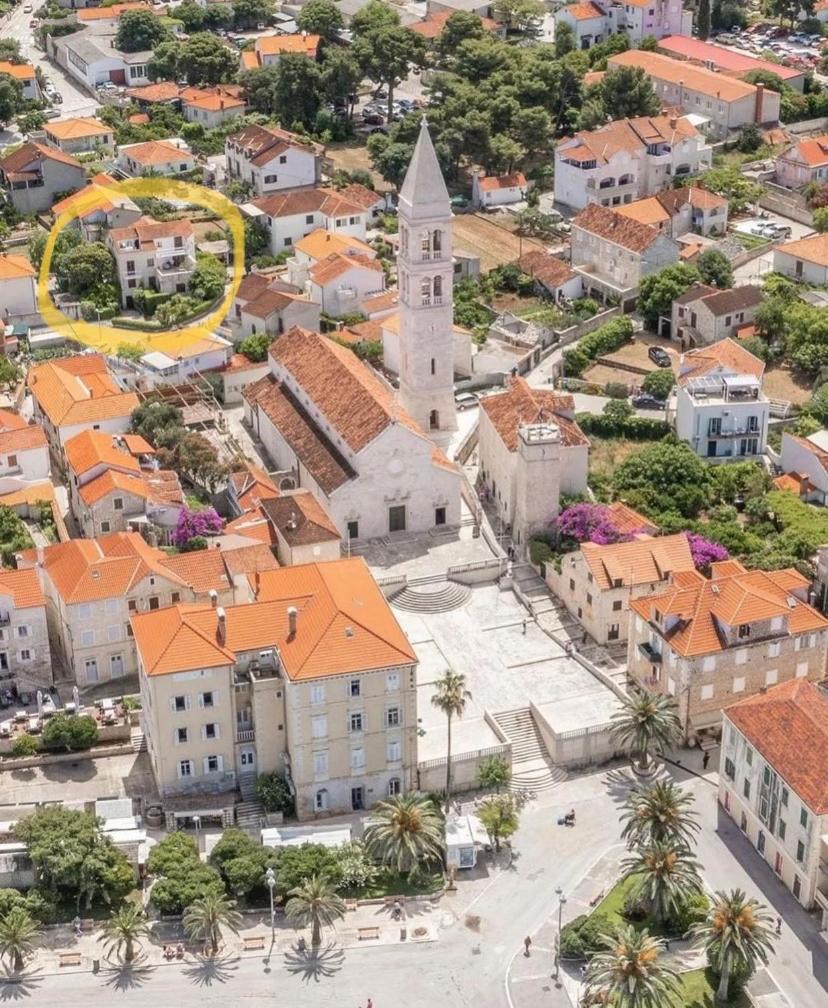 Apartman Mladenka Supetar Kültér fotó
