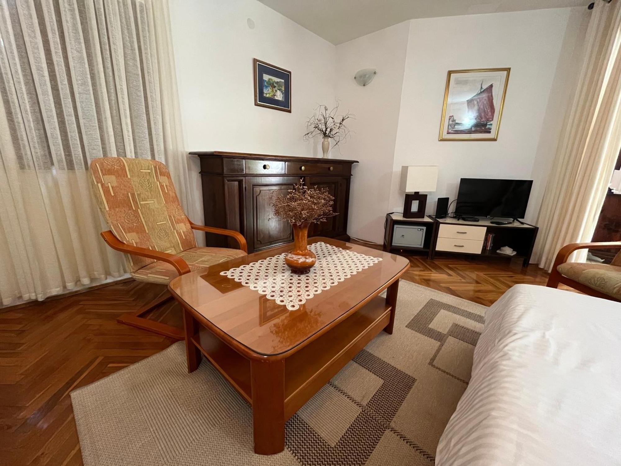 Apartman Mladenka Supetar Kültér fotó