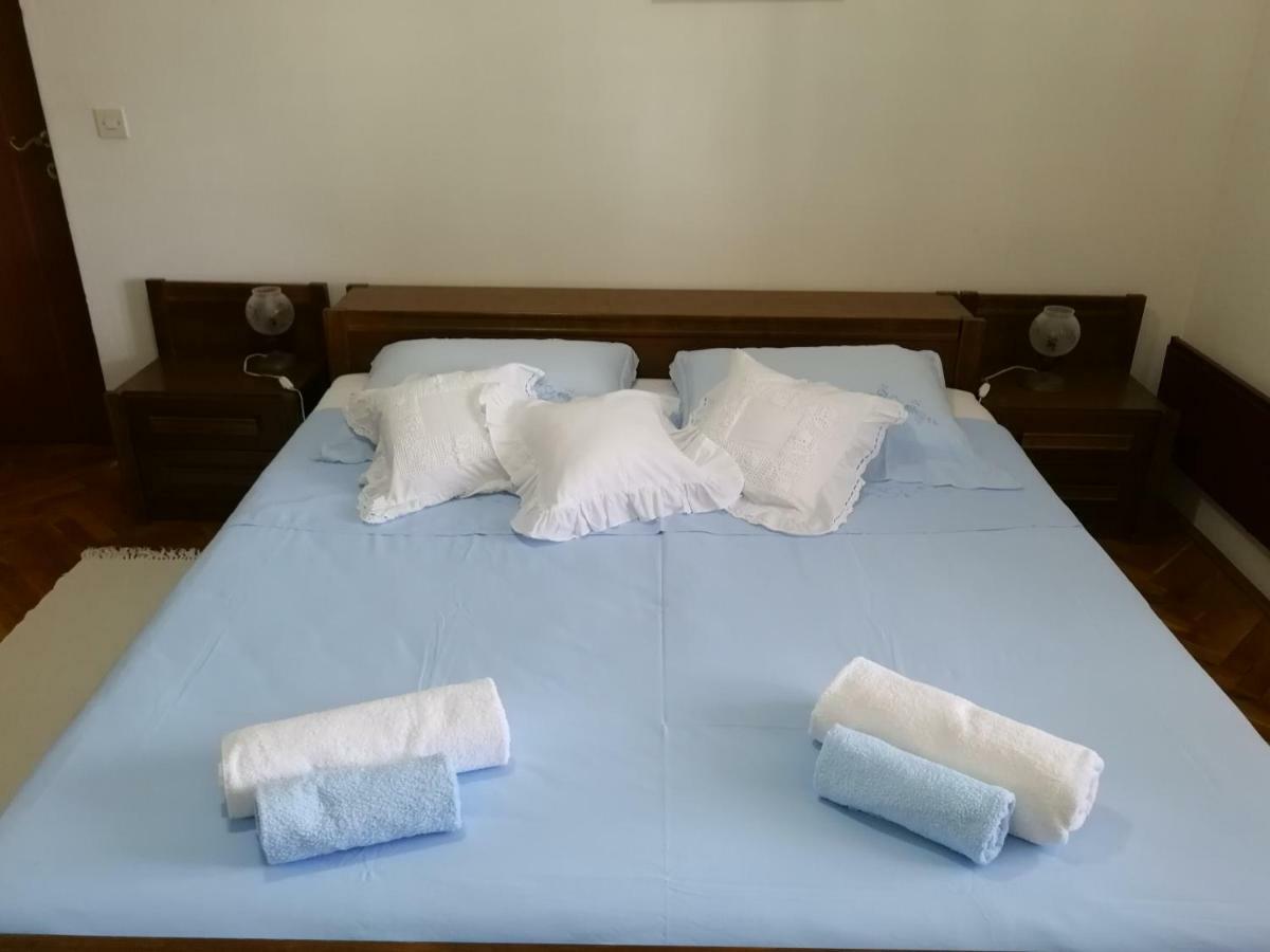 Apartman Mladenka Supetar Kültér fotó