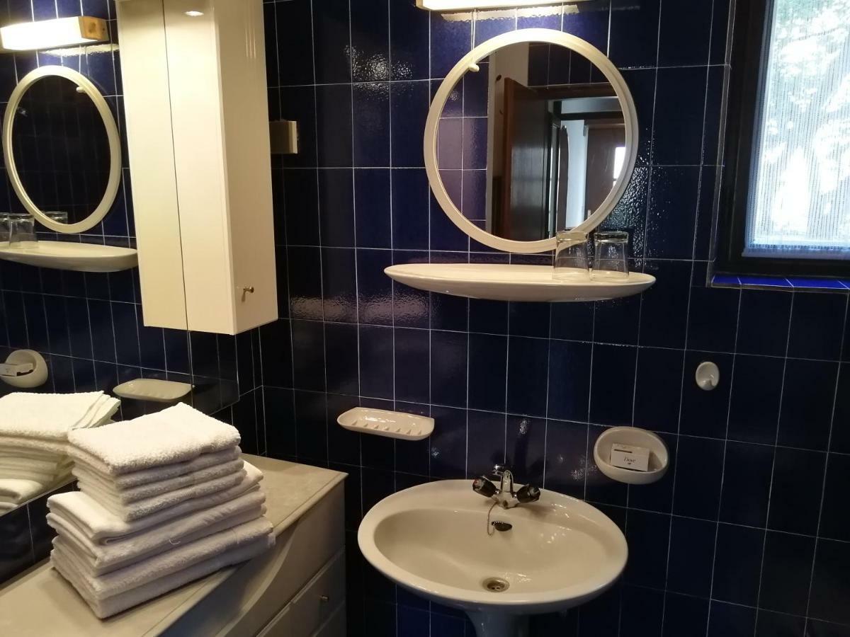 Apartman Mladenka Supetar Kültér fotó